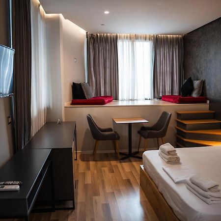 Center Boutique Hotel Tirana Eksteriør billede