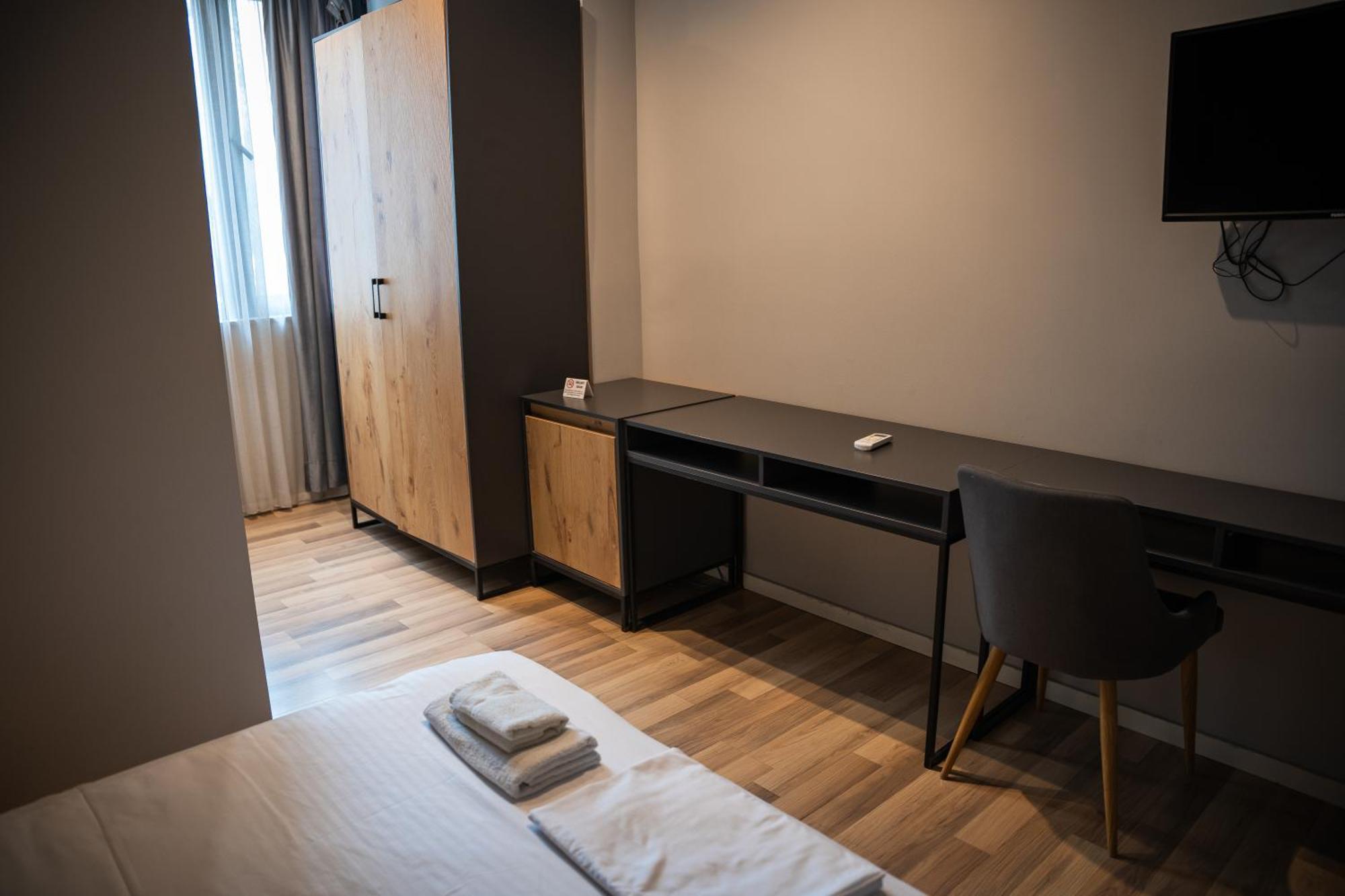 Center Boutique Hotel Tirana Eksteriør billede