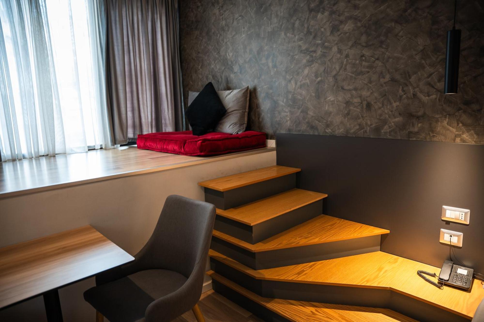 Center Boutique Hotel Tirana Eksteriør billede