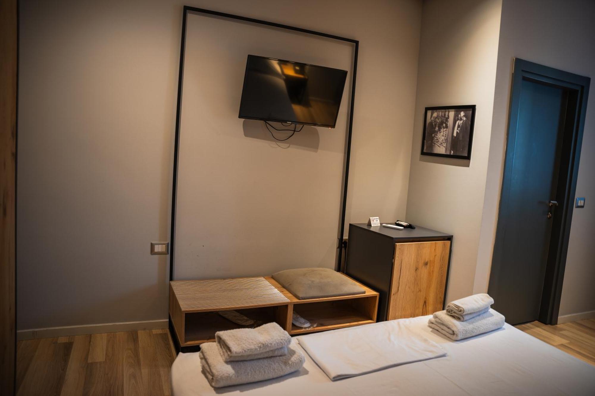 Center Boutique Hotel Tirana Eksteriør billede