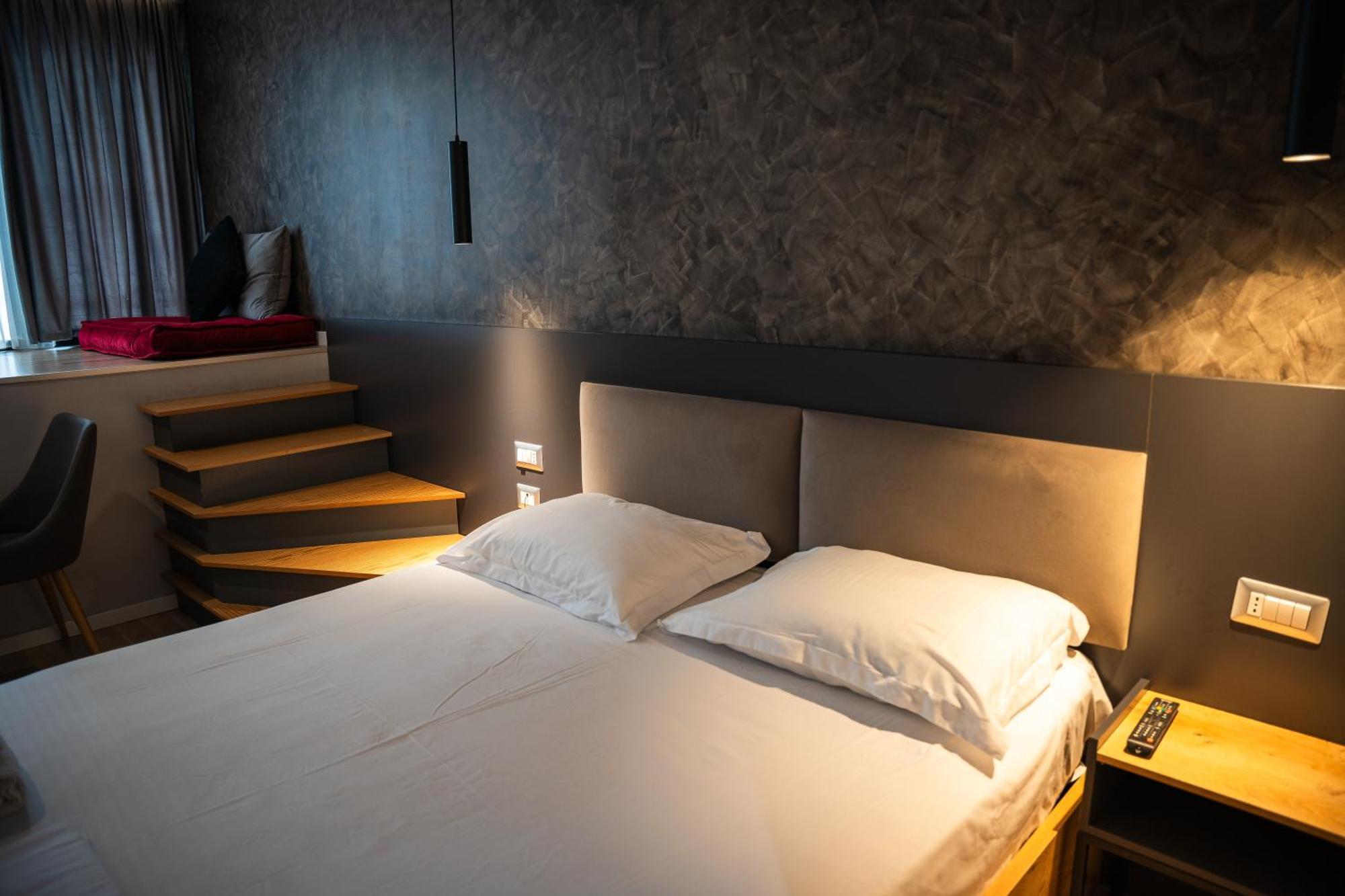 Center Boutique Hotel Tirana Eksteriør billede